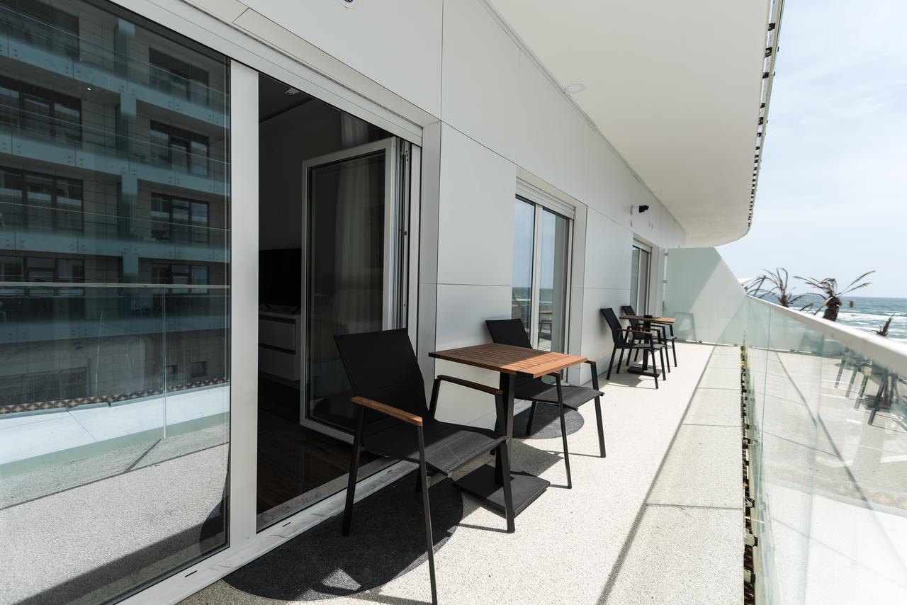 White Tower Mamaia Aparthotel Екстериор снимка