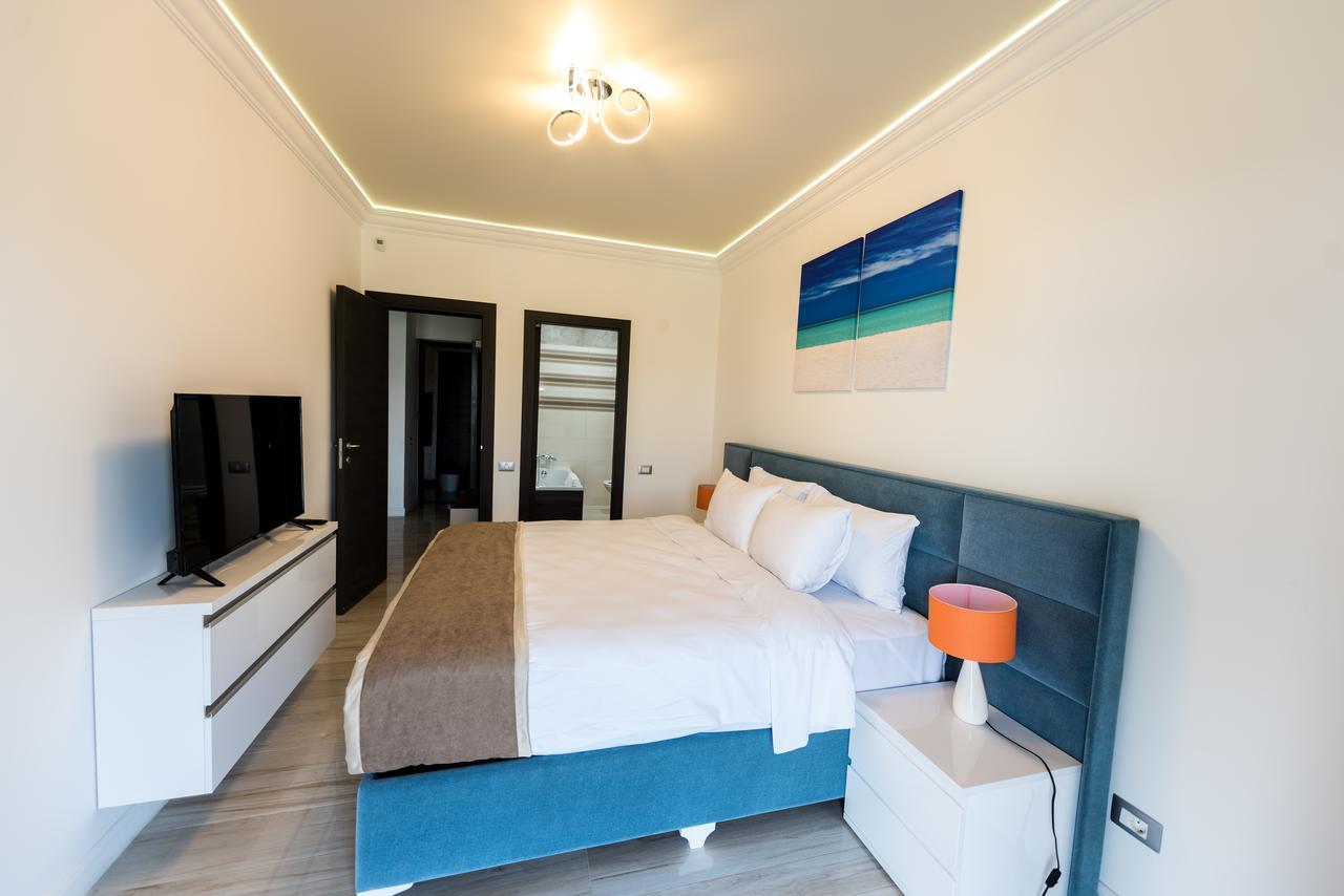 White Tower Mamaia Aparthotel Екстериор снимка